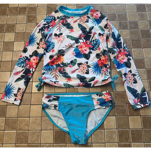 Girls Pipeline Swimsuit Size 8 White Floral Blue 2 Piece Set